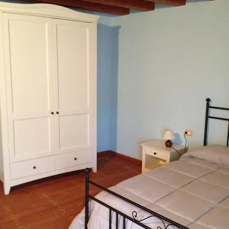 Nocleg ze śniadaniem La Casa Del Borgo Ittireddu
