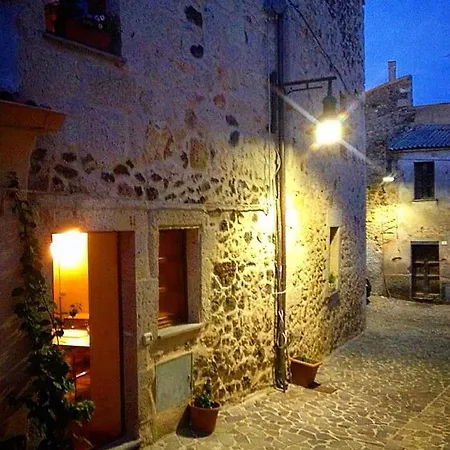 La Casa Del Borgo Nocleg ze śniadaniem